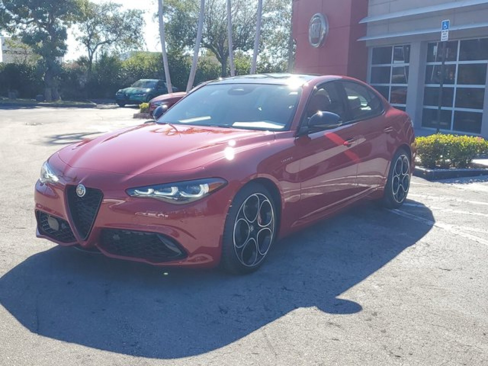 2025 Alfa Romeo Giulia photo 2