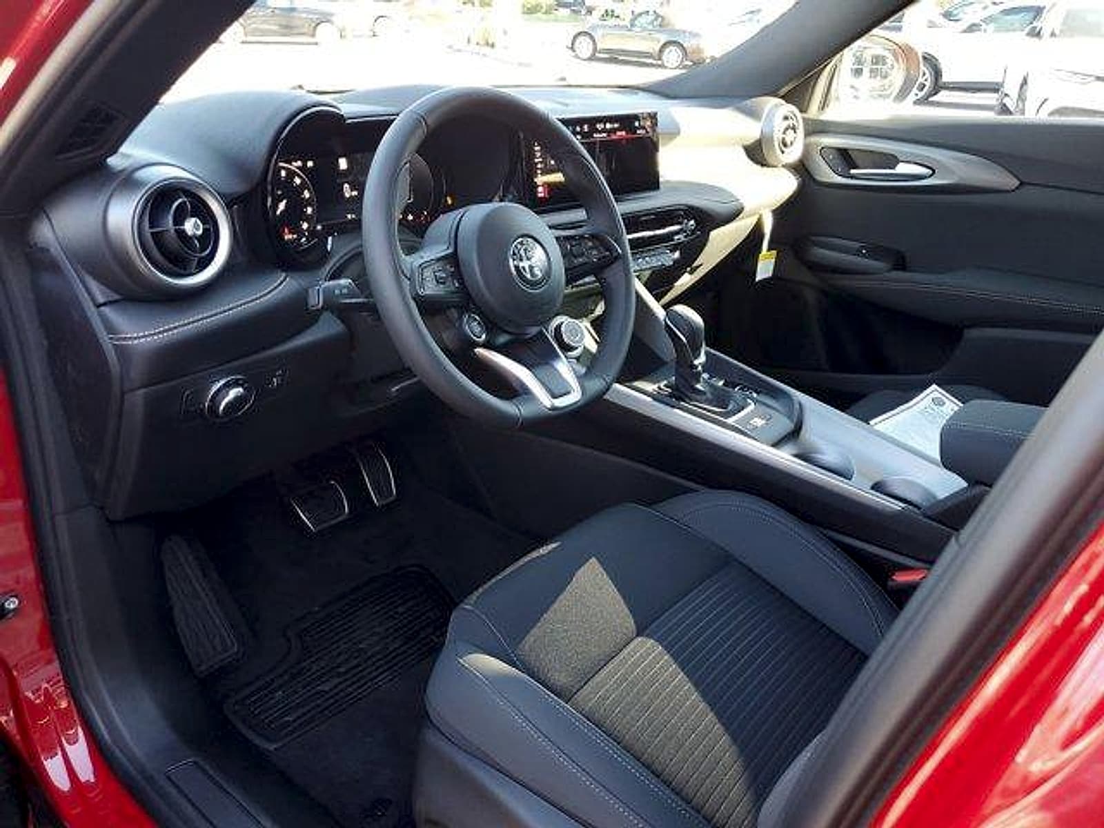 2025 Alfa Romeo Tonale Base - Photo 8