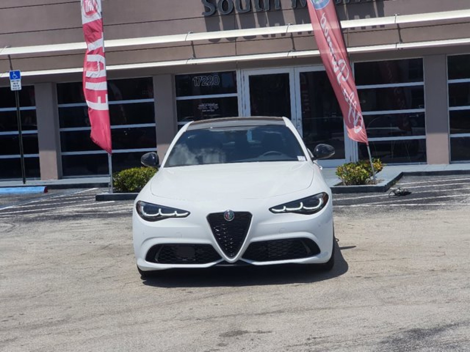 2024 Alfa Romeo Giulia SPRINT photo 2