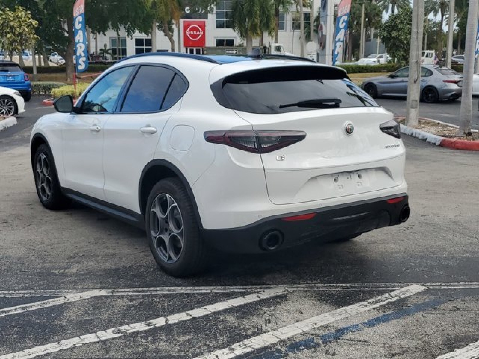 2025 Alfa Romeo Stelvio Sprint photo 3