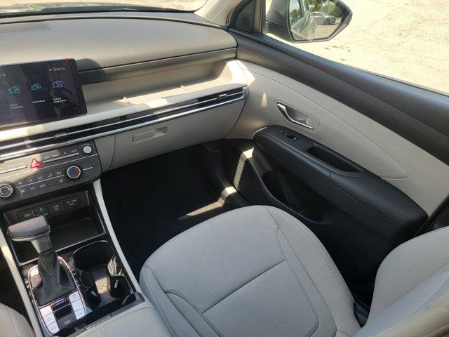 2025 Hyundai Tucson SE - Photo 16
