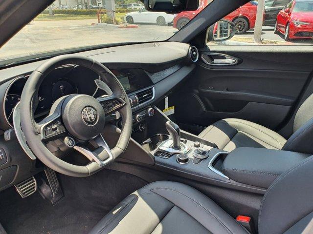 2024 Alfa Romeo Giulia Sprint - Photo 11