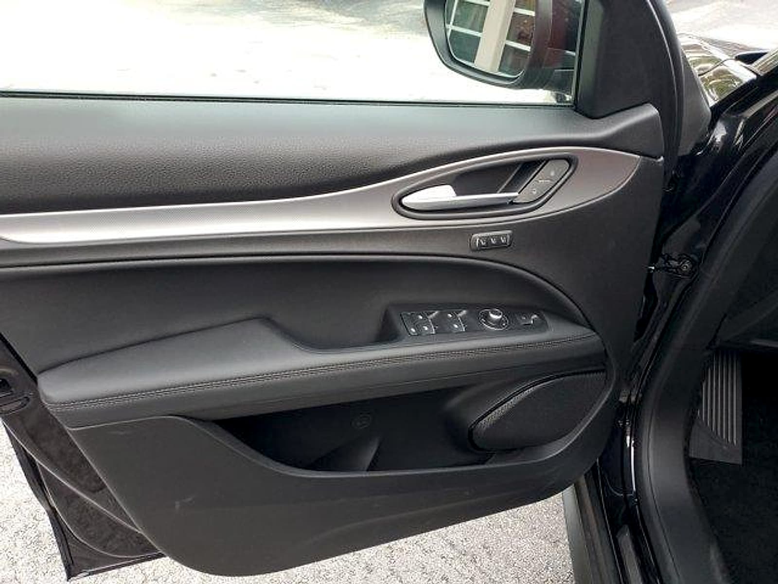 2025 Alfa Romeo Stelvio Base - Photo 10