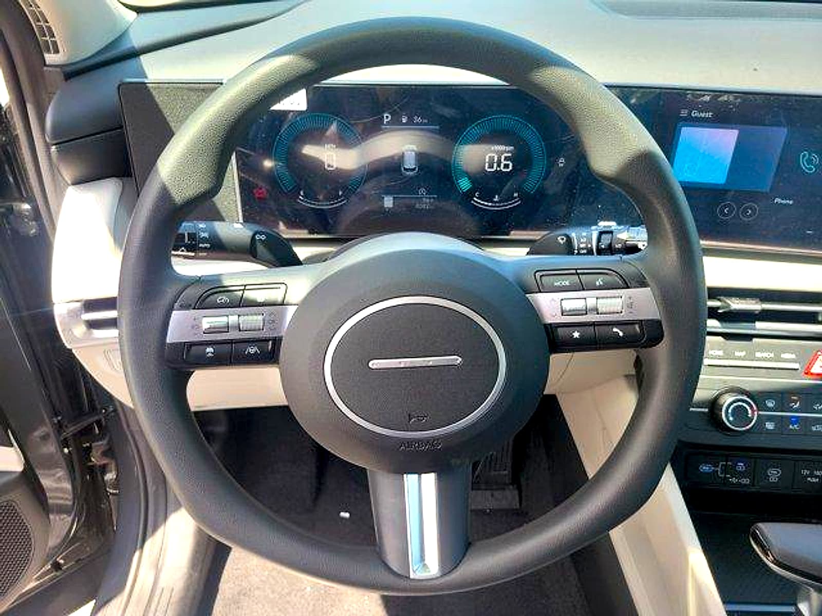 2025 Hyundai Tucson SE - Photo 22
