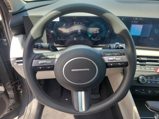 2025 Hyundai Tucson SE - Photo 22