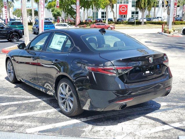 2024 Alfa Romeo Giulia Sprint - Photo 3