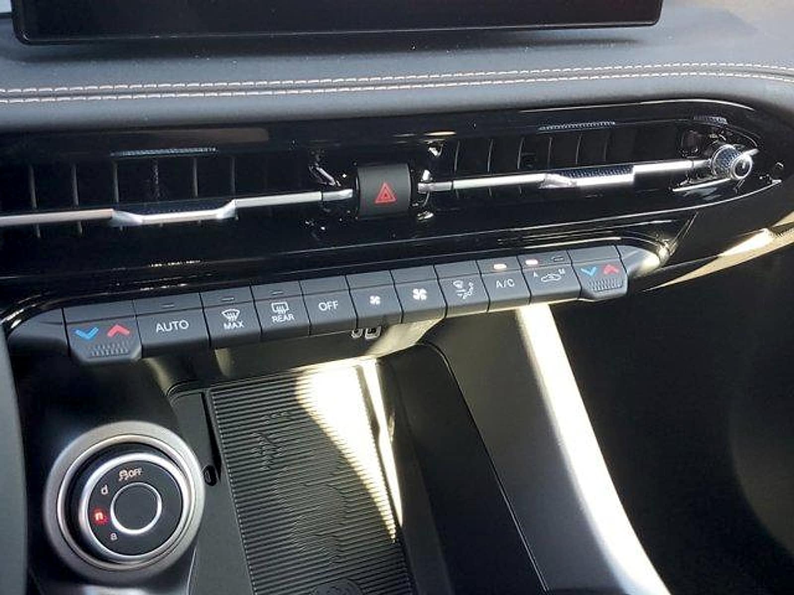 2025 Alfa Romeo Tonale Base - Photo 14