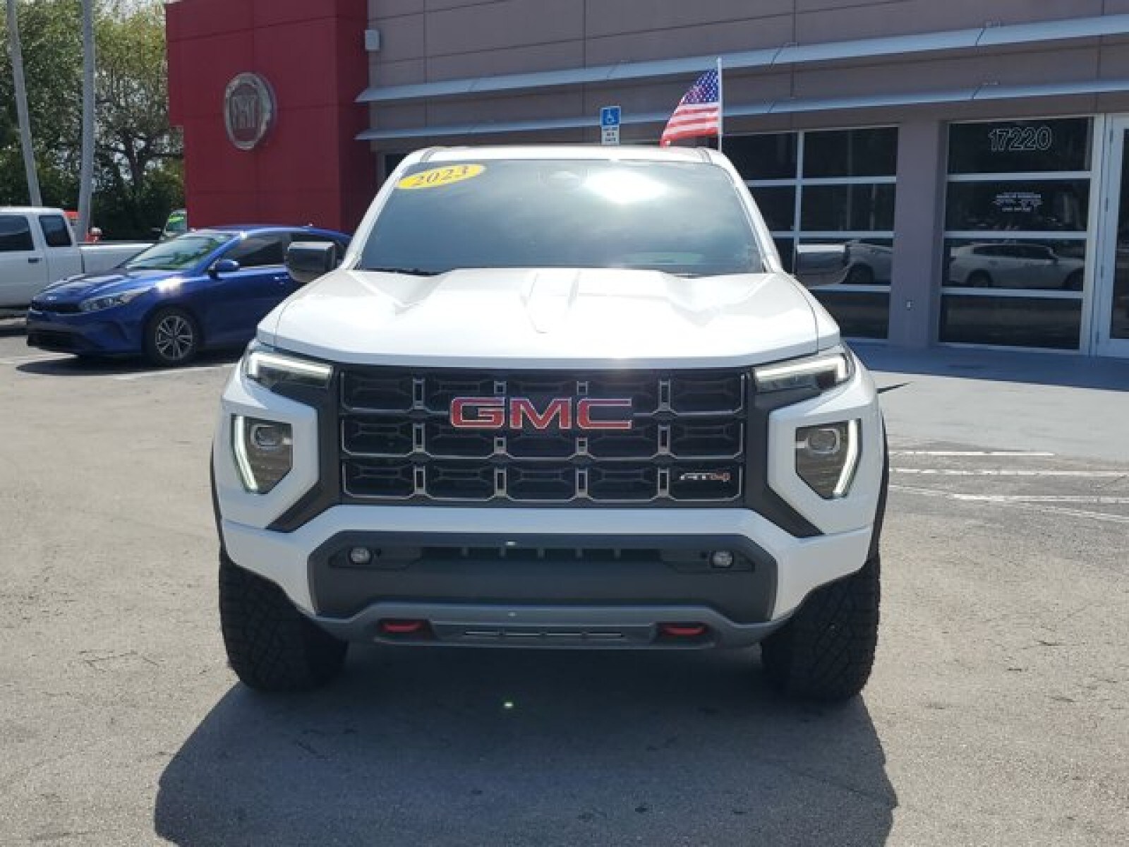 2023 Gmc Canyon AT4 photo 2