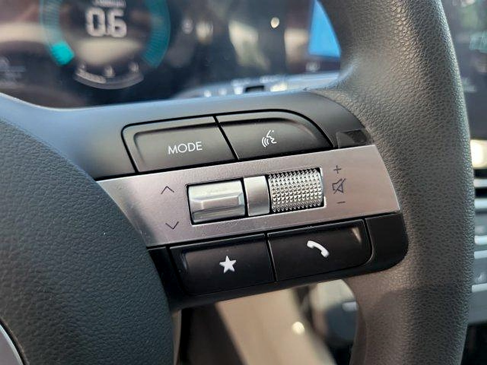 2025 Hyundai Tucson SE - Photo 24