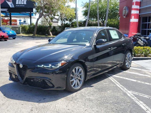2024 Alfa Romeo Giulia Sprint - Photo 2