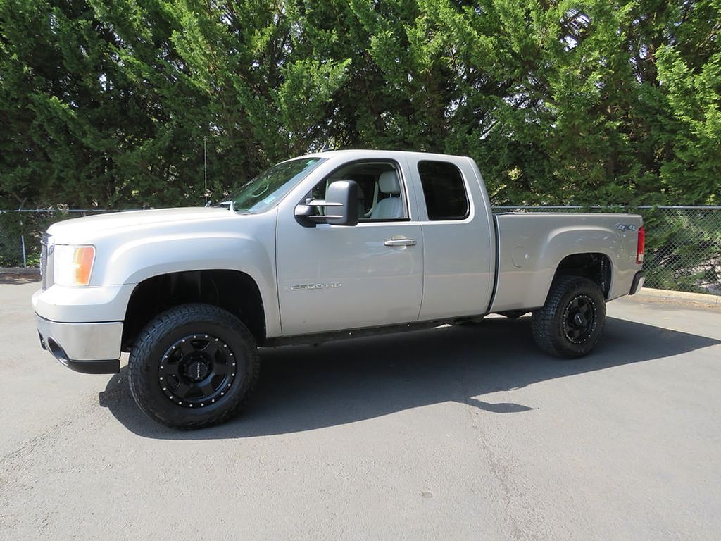 2007 Gmc Sierra SLT photo 3
