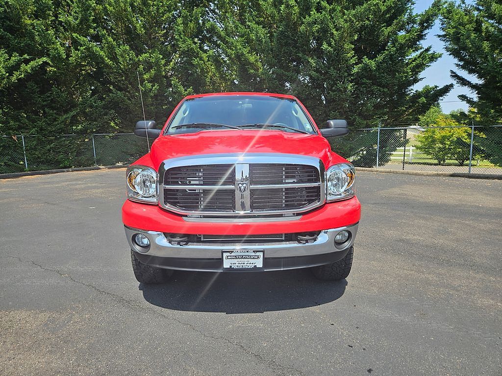 2007 Dodge Ram SLT photo 2