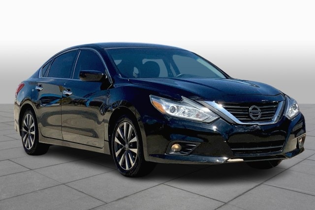 Used 2017 Nissan Altima S with VIN 1N4AL3AP8HC284972 for sale in Houston, TX