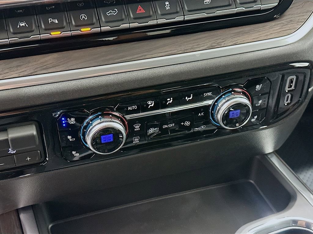 2026 GMC Sierra 1500 SLT - Photo 19