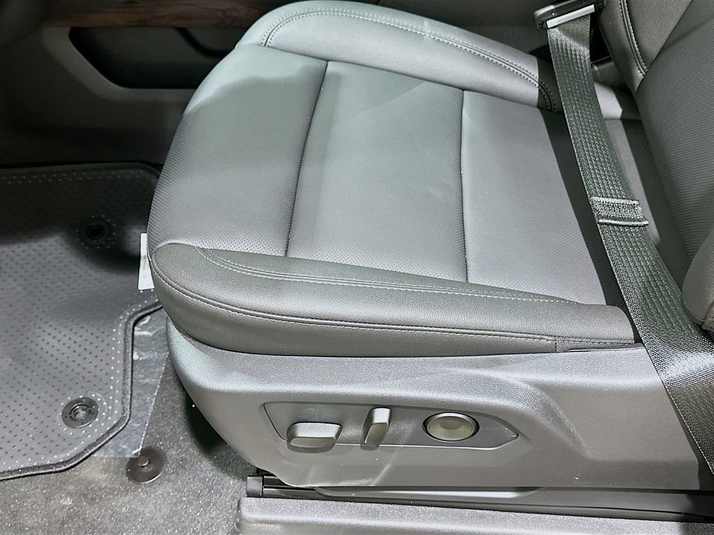 2026 GMC Sierra 1500 SLT - Photo 23