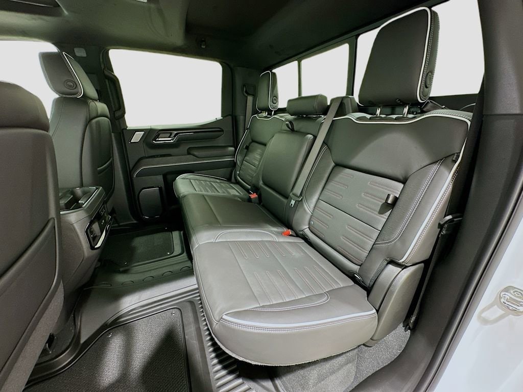 2026 GMC Sierra 1500 AT4X - Photo 26