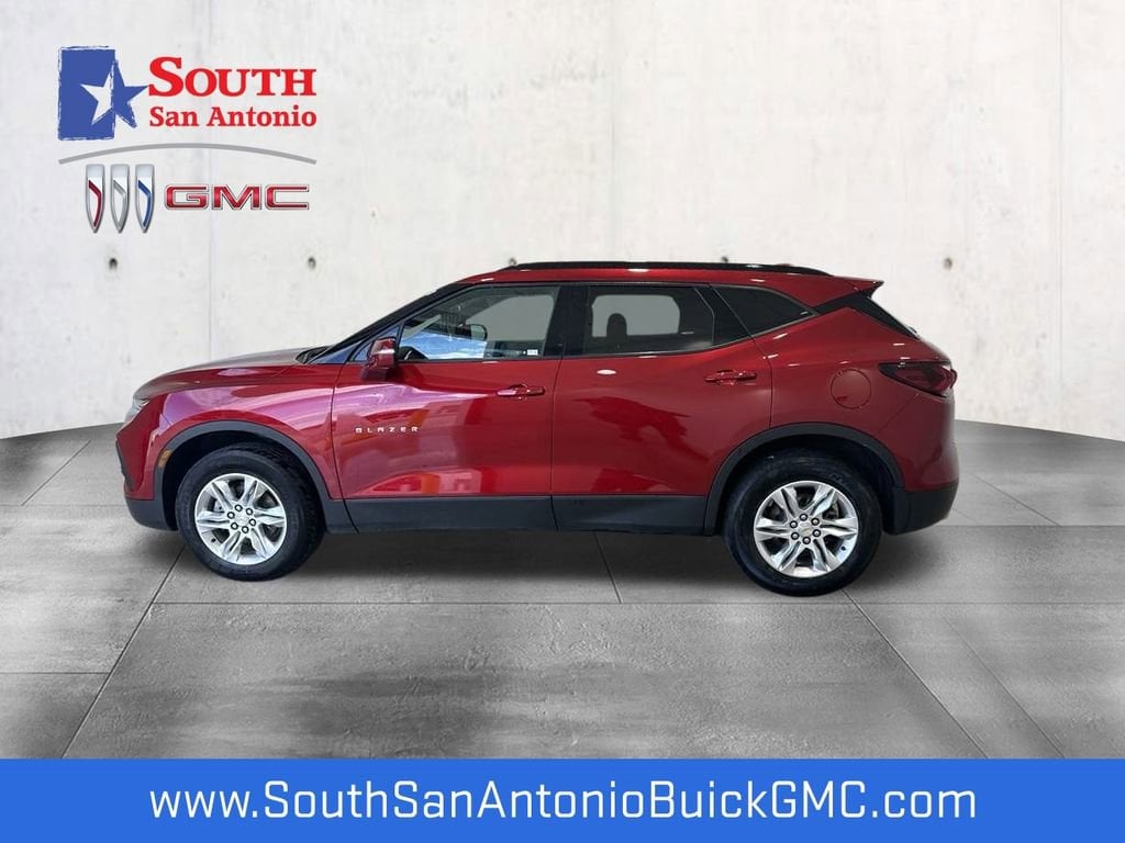 Used 2022 Chevrolet Blazer 2LT with VIN 3GNKBCR46NS187746 for sale in San Antonio, TX