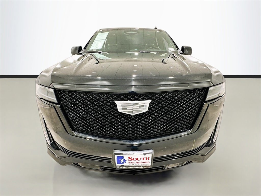 Used 2022 Cadillac Escalade ESV Sport Platinum with VIN 1GYS4RKLXNR269077 for sale in San Antonio, TX
