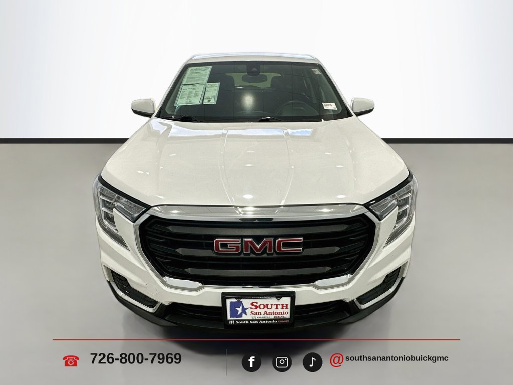 2022 GMC Terrain SLE - Photo 2