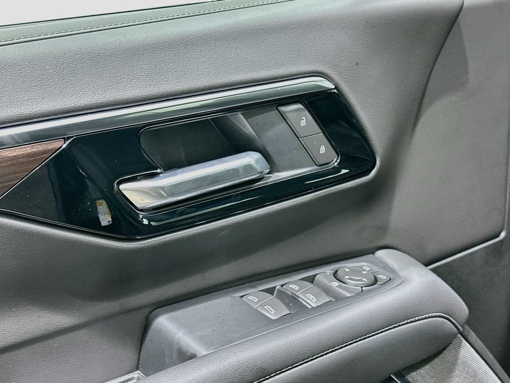2026 Chevrolet Tahoe LS - Photo 18