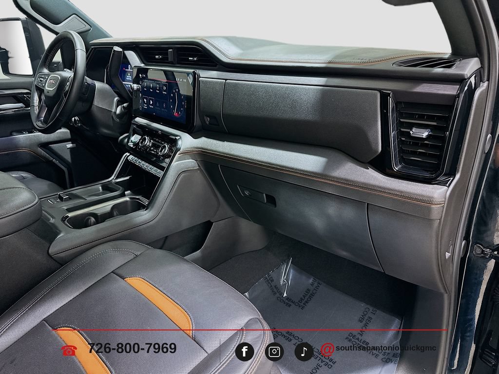2024 GMC Sierra 2500HD AT4 - Photo 32