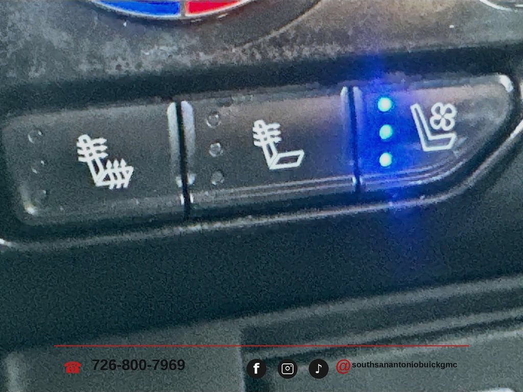 2024 GMC Yukon SLT - Photo 22