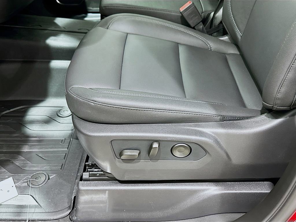 2026 GMC Sierra 3500HD SLT - Photo 20