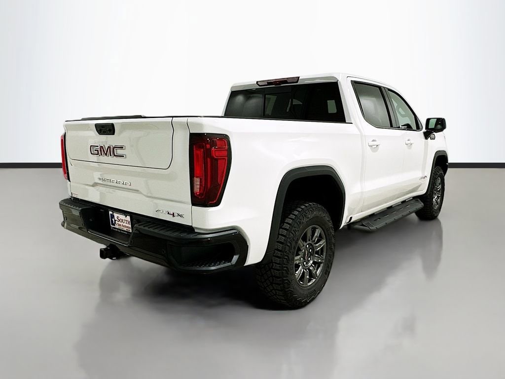 2026 GMC Sierra 1500 AT4X - Photo 7