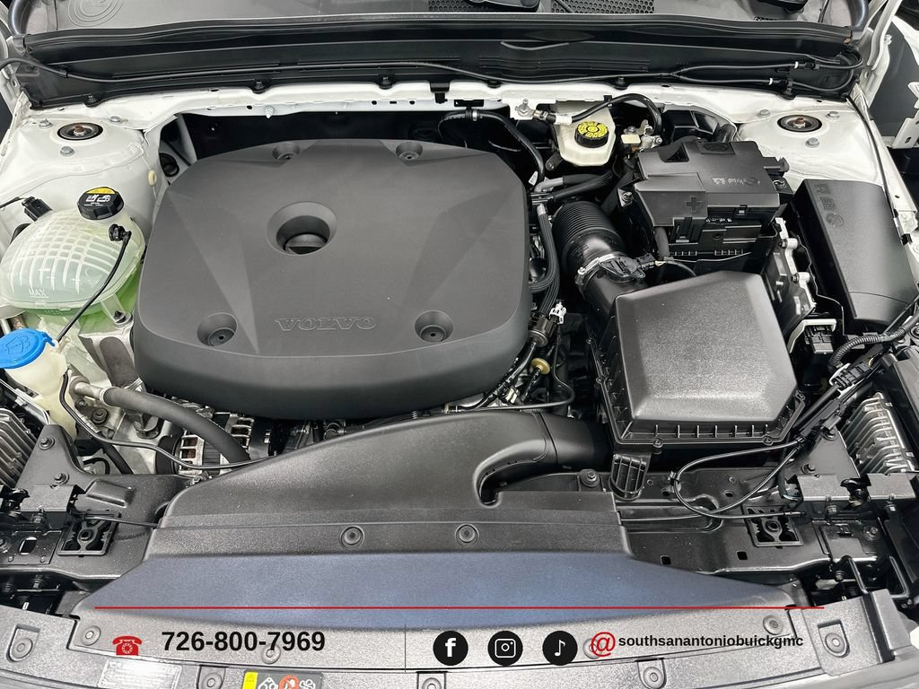 2022 Volvo XC40 R-Design - Photo 29