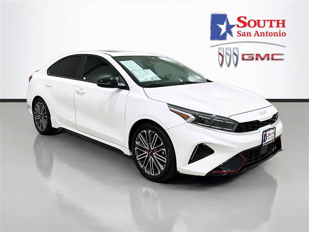 2023 Kia Forte GT's photo