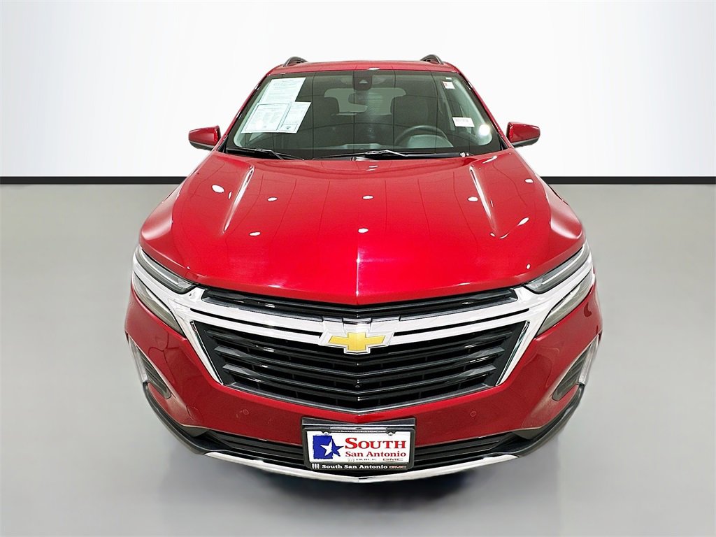 2023 Chevrolet Equinox LT photo 2