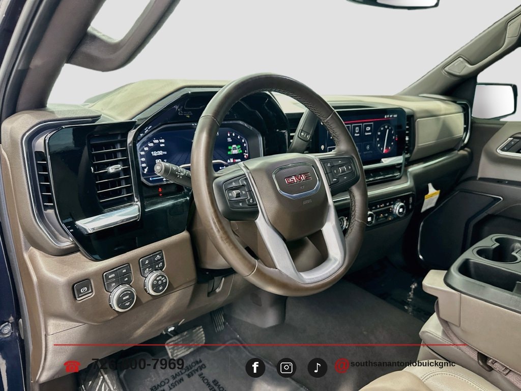 2024 GMC Sierra 1500 SLT - Photo 10