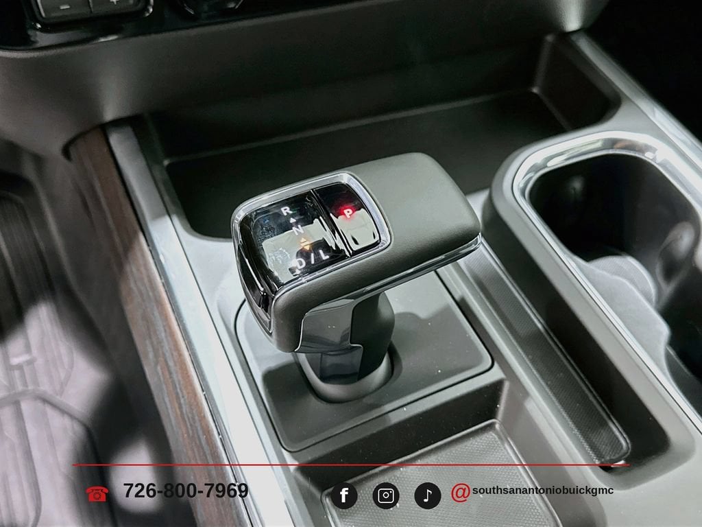 2026 GMC Sierra 1500 SLT - Photo 18