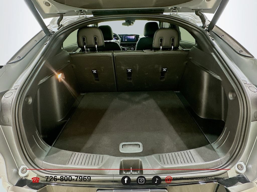 2025 Buick Envista Sport Touring - Photo 26