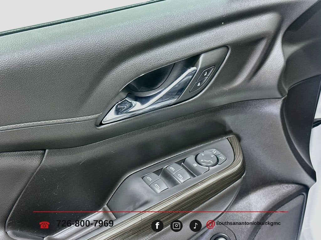 2023 GMC Acadia SLT - Photo 17