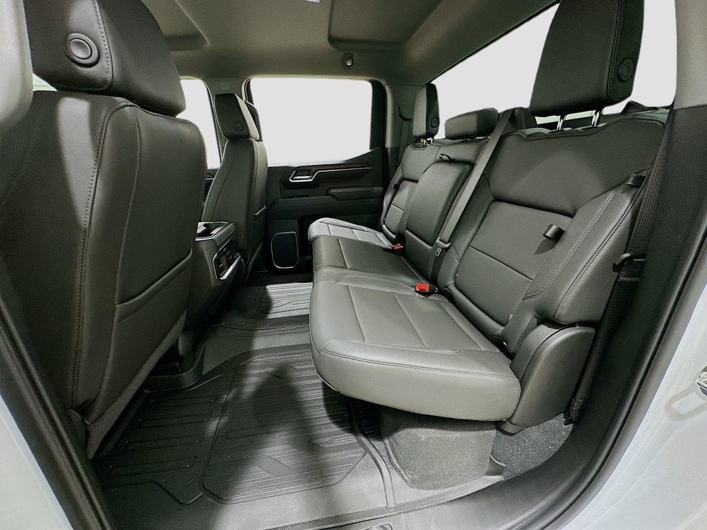2026 GMC Sierra 1500 SLT - Photo 25