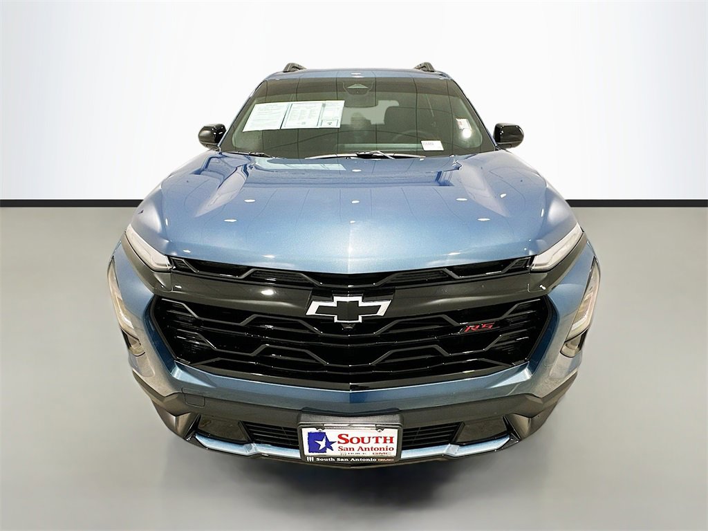 2025 Chevrolet Equinox RS photo 2