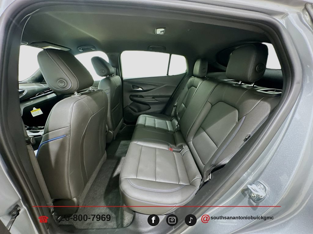 2025 Buick Envista Sport Touring - Photo 24