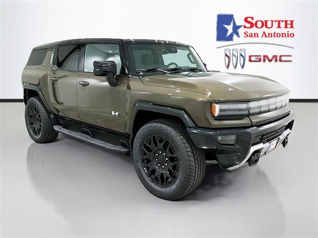 2026 GMC HUMMER EV 2X's photo
