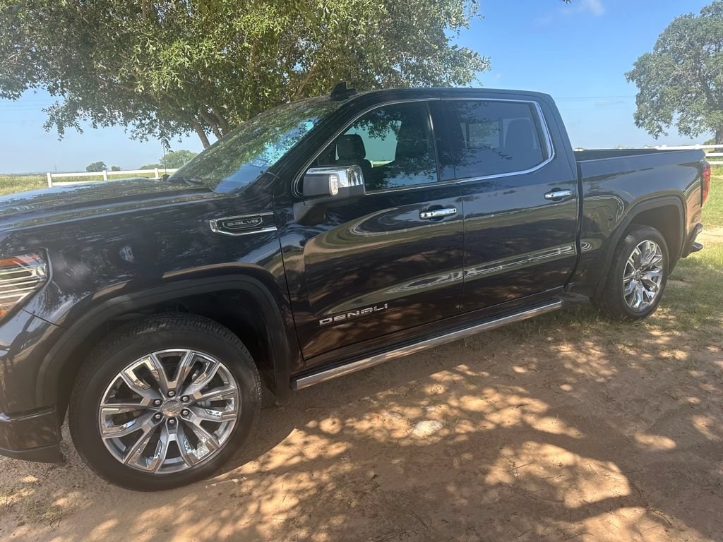 2024 GMC Sierra 4WD Crew Cab Short Box Denali's photo