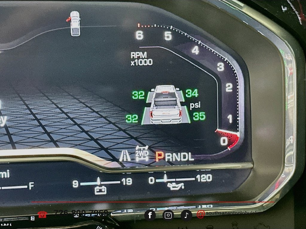 2024 GMC Sierra 1500 SLT - Photo 16