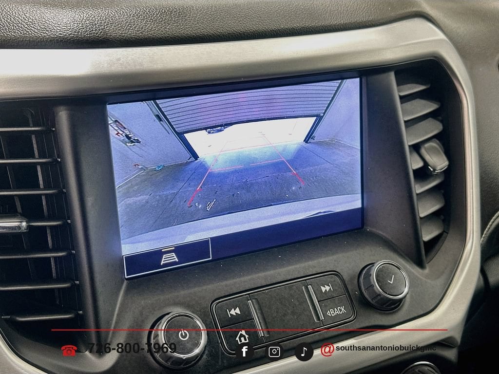 2023 GMC Acadia SLT - Photo 13