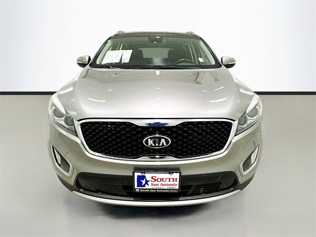 Used 2018 Kia Sorento EX with VIN 5XYPH4A15JG386951 for sale in San Antonio, TX