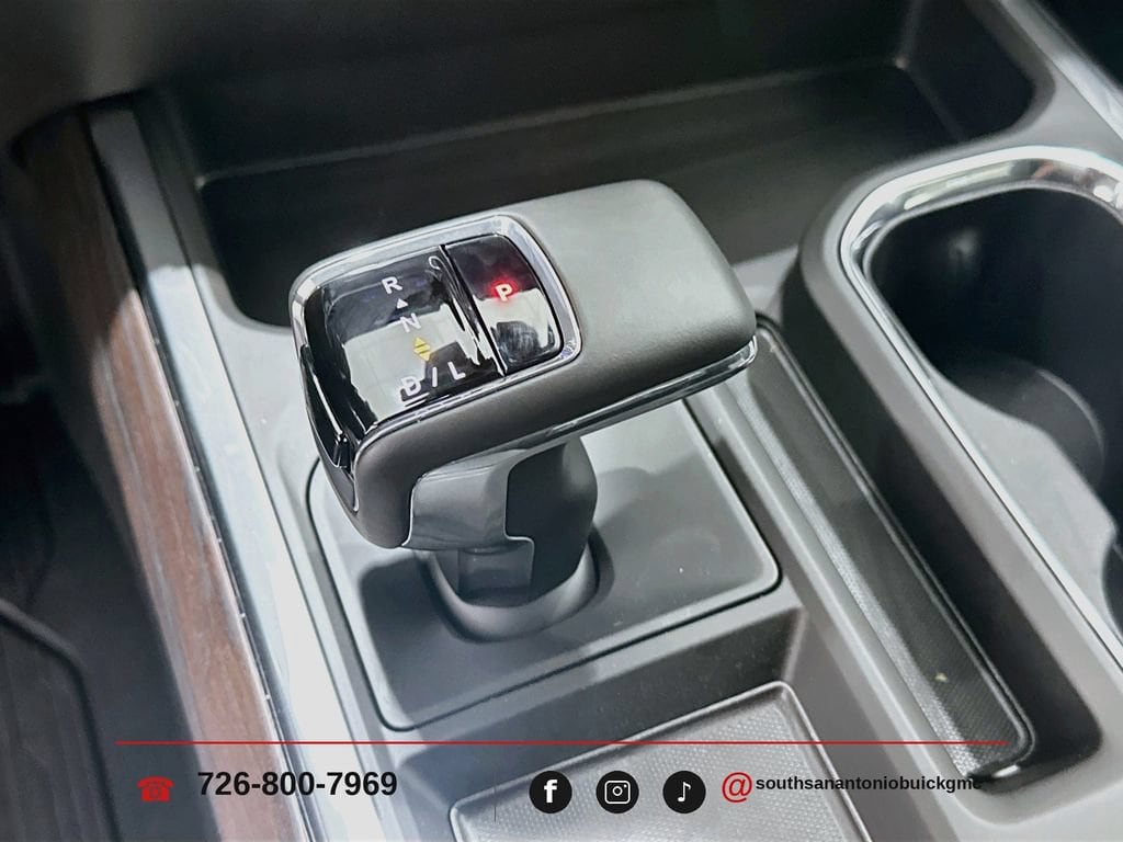 2026 GMC Sierra 1500 SLT - Photo 17