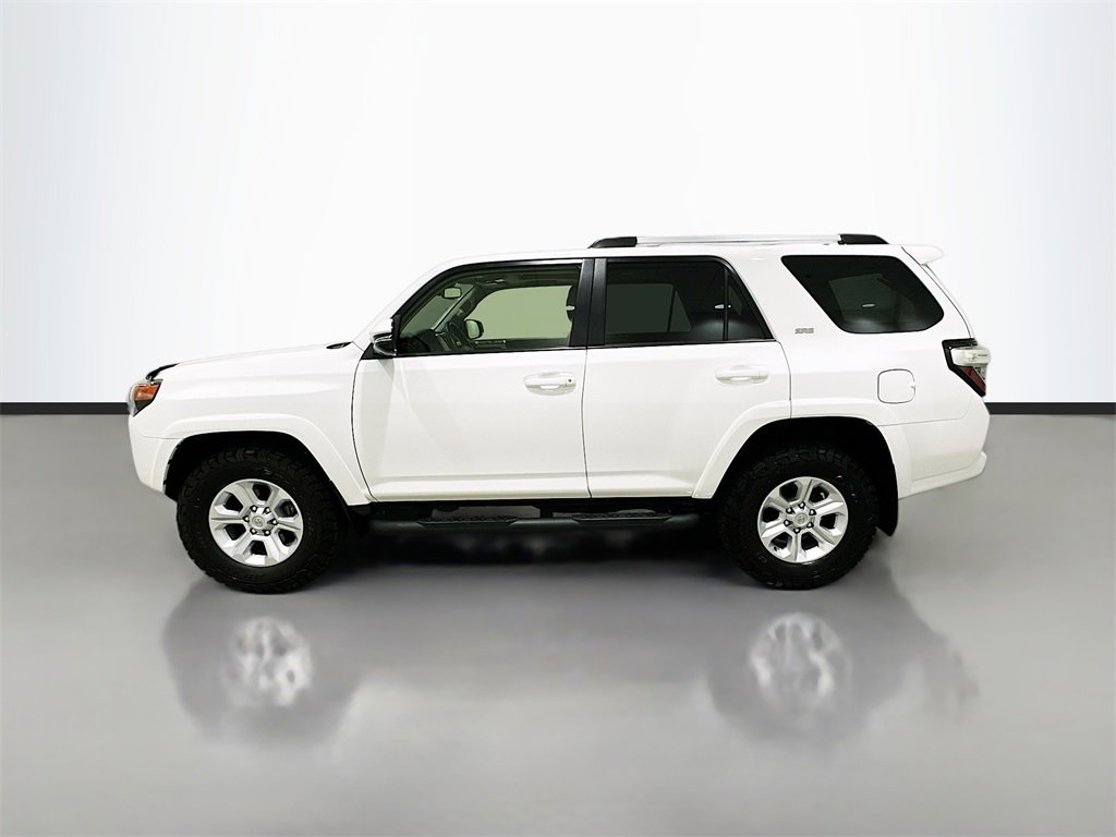 2022 Toyota 4Runner SR5 Premium photo 4