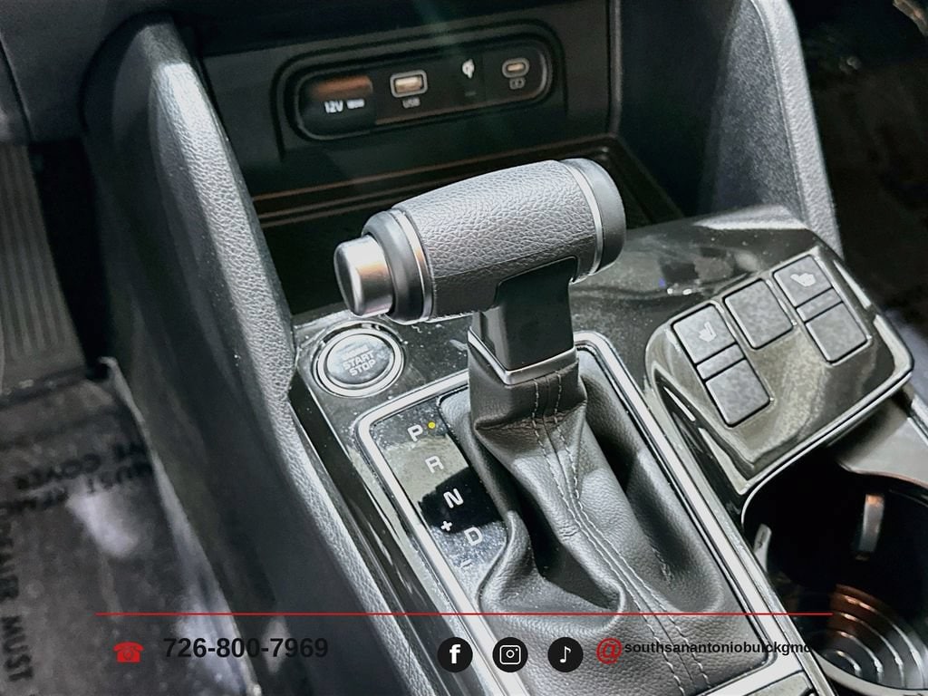 2025 Kia Sportage EX - Photo 17