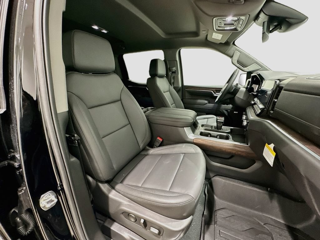 2026 GMC Sierra 1500 SLT - Photo 28