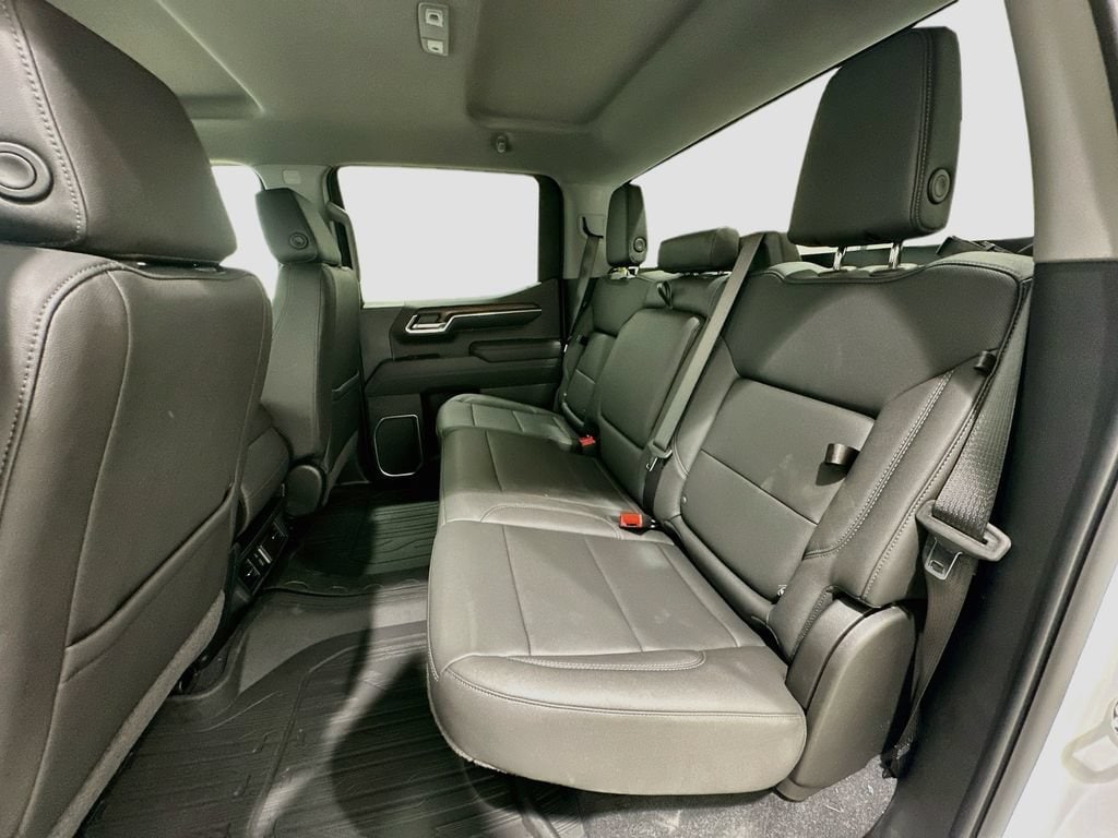 2026 GMC Sierra 1500 SLT - Photo 25