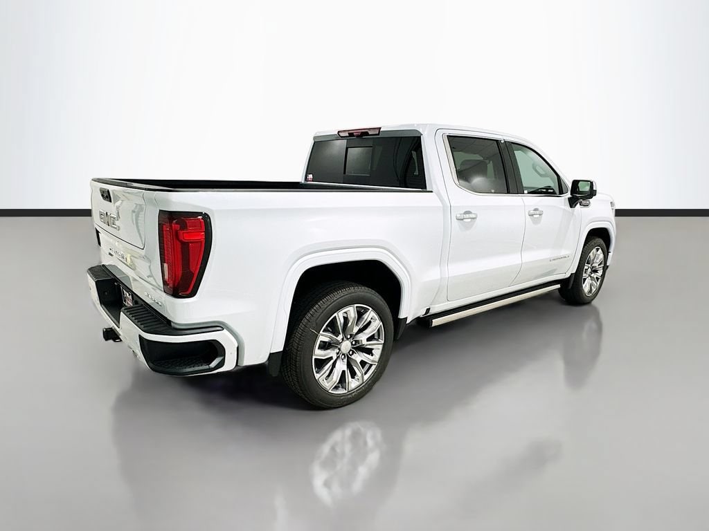 2026 GMC Sierra 1500 Denali - Photo 8