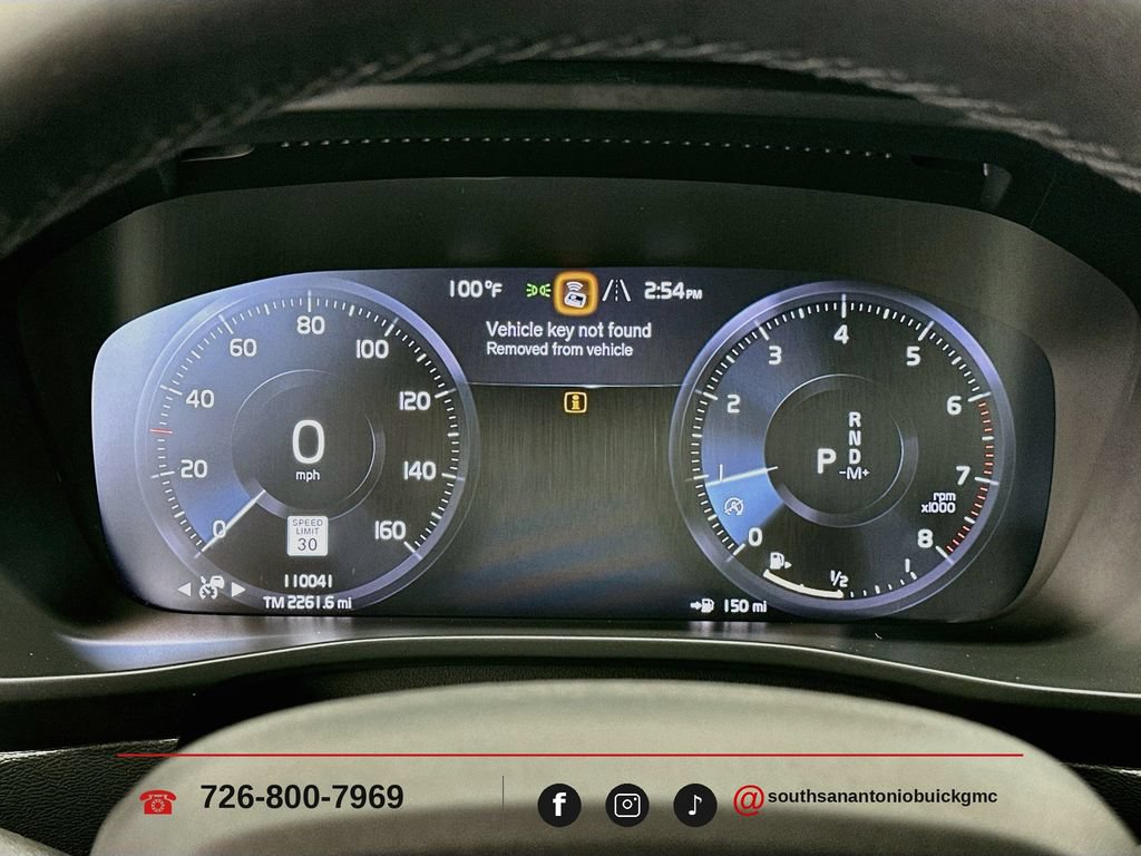 2022 Volvo XC40 R-Design - Photo 13